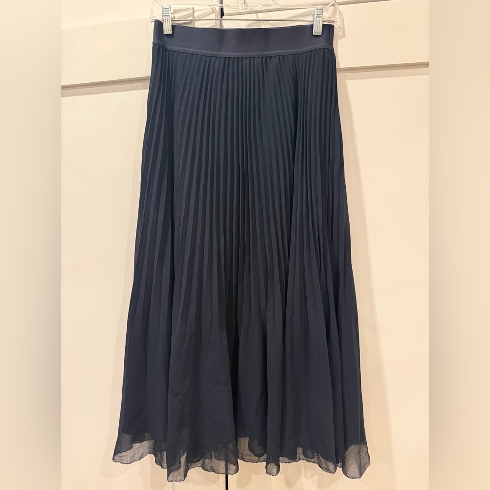 Wilfred by Aritzia Long Pleated Skirt – Navy – Size M
